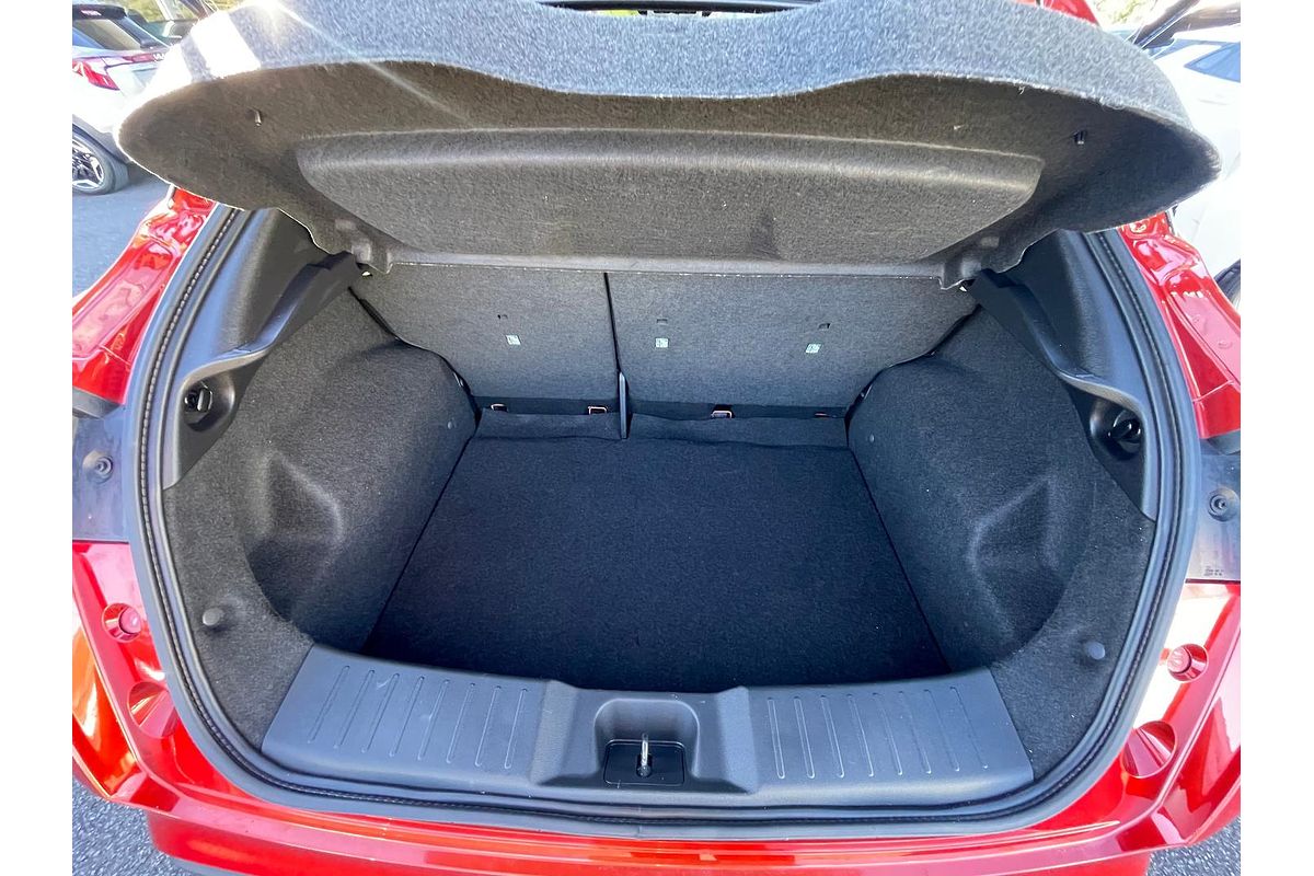 2021 Nissan JUKE ST-L F16
