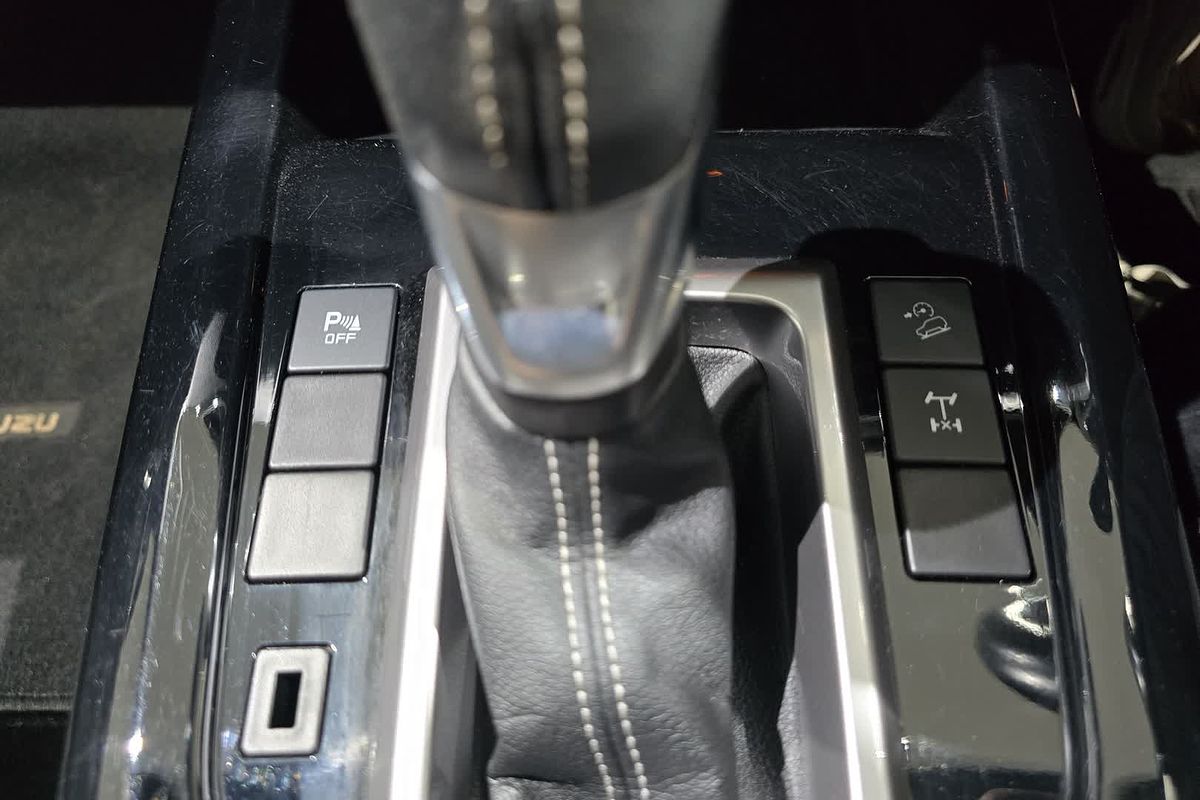 2021 Isuzu D-MAX X-TERRAIN 4X4