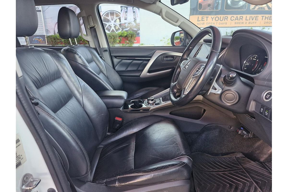 2016 Mitsubishi Pajero Sport GLS QE