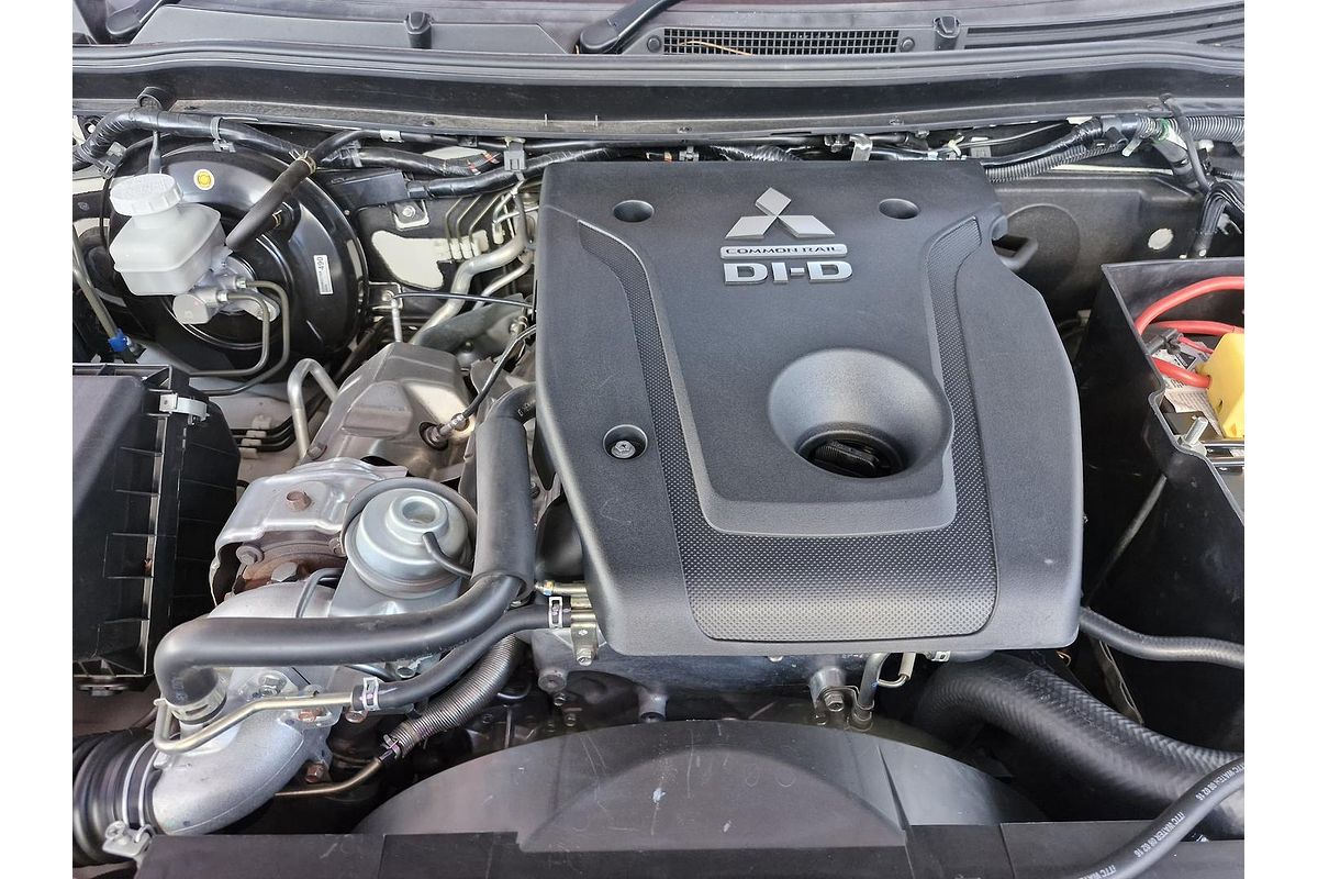 2016 Mitsubishi Pajero Sport GLS QE