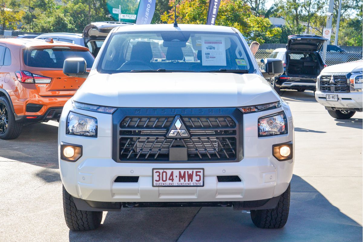 2024 Mitsubishi Triton GLX MV 4X4