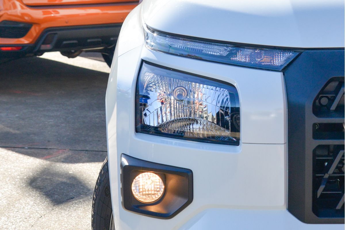 2024 Mitsubishi Triton GLX MV 4X4