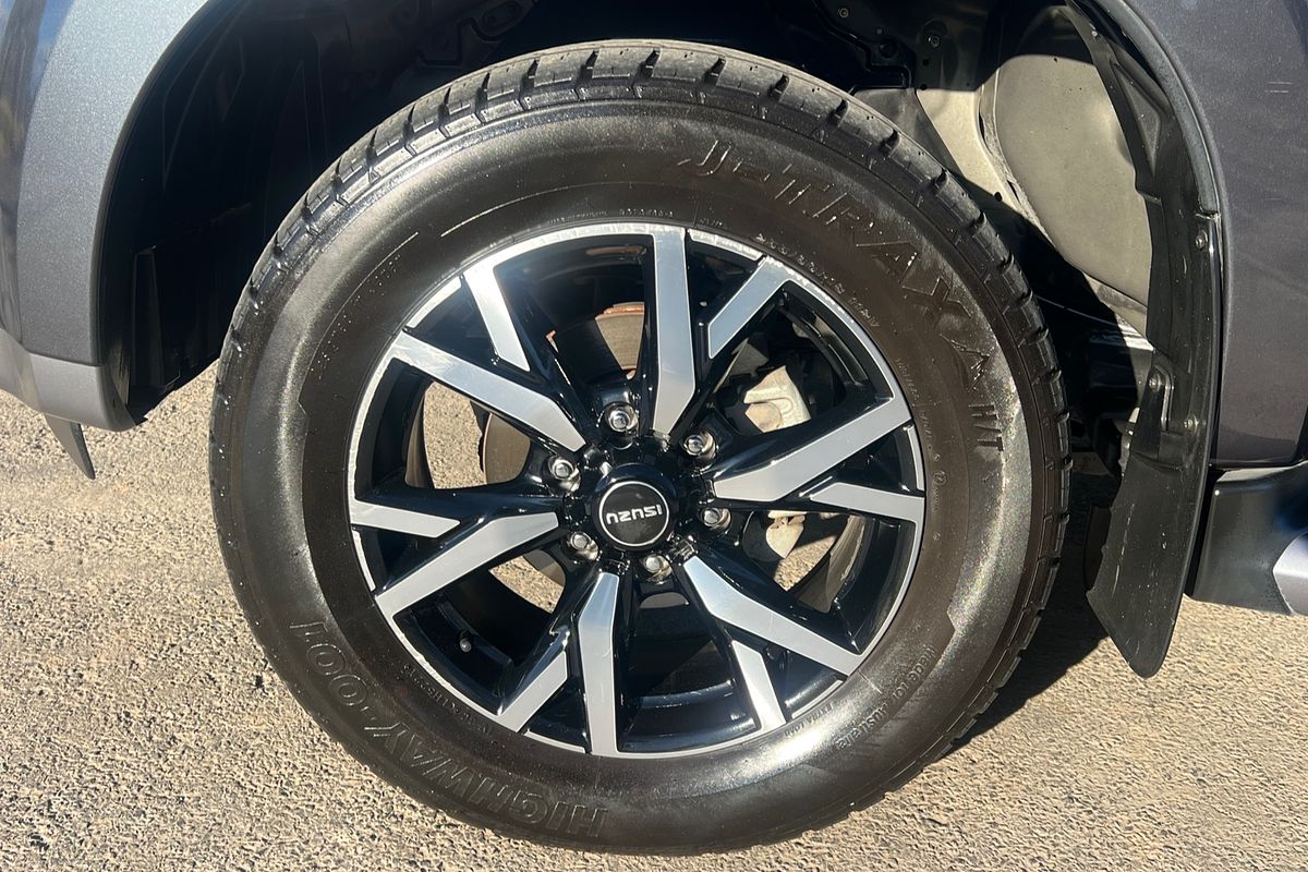 2019 Isuzu MU-X LS-T