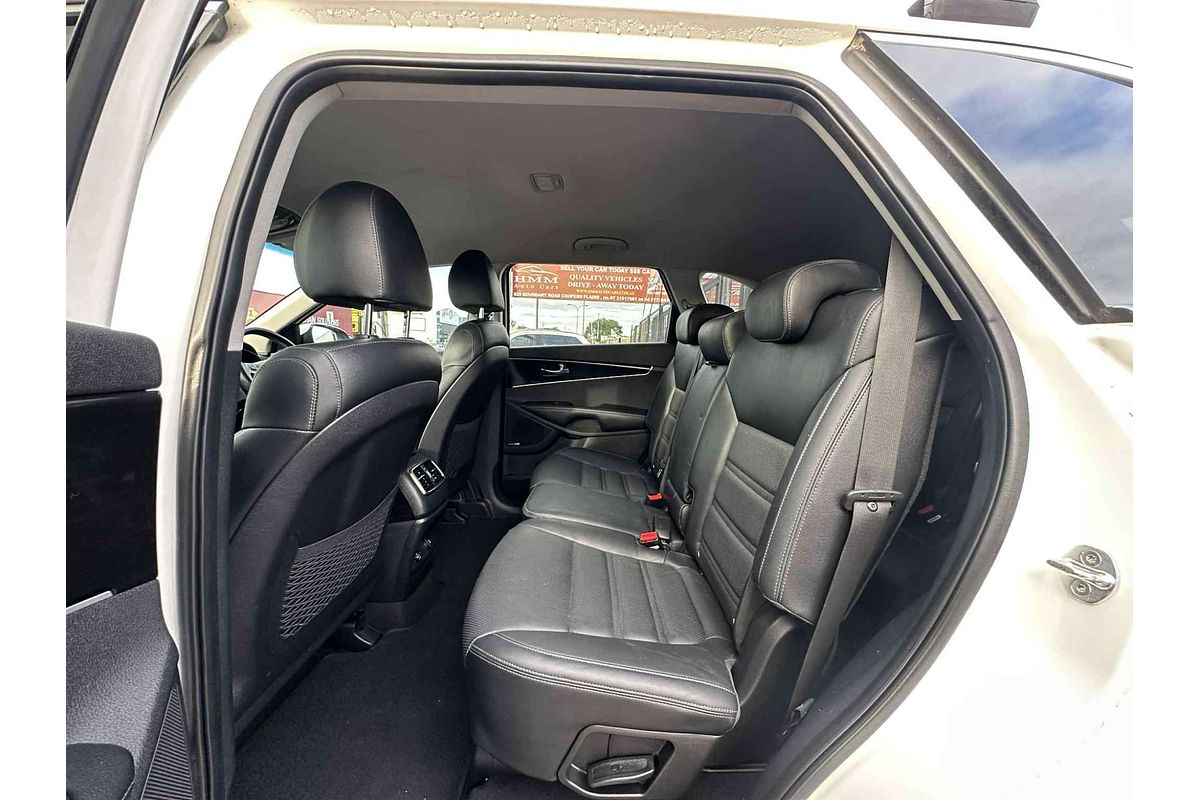 2019 Kia Sorento SLi UM