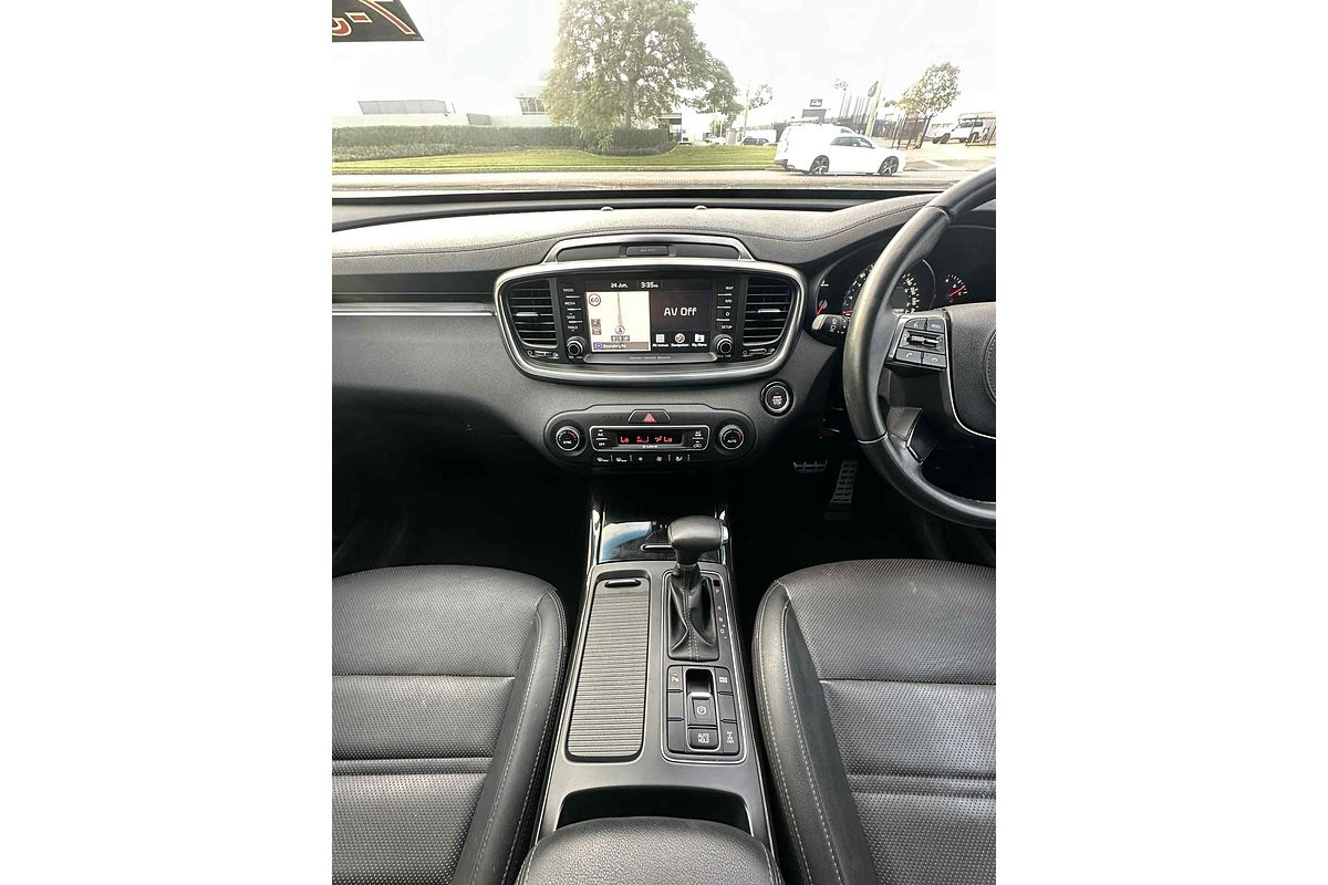 2019 Kia Sorento SLi UM