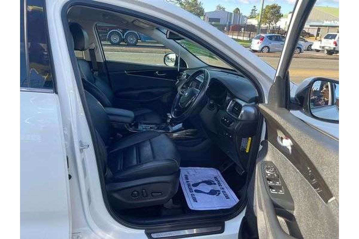 2019 Kia Sorento SLi UM
