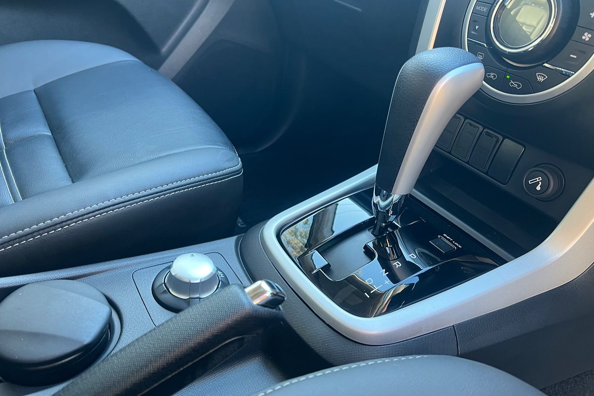 2019 Isuzu MU-X LS-T