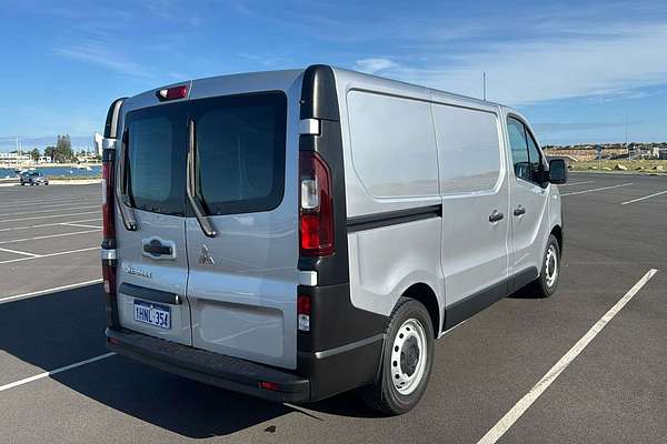 2021 Mitsubishi Express GLX SN SWB