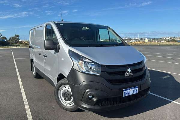 2021 Mitsubishi Express GLX SN SWB