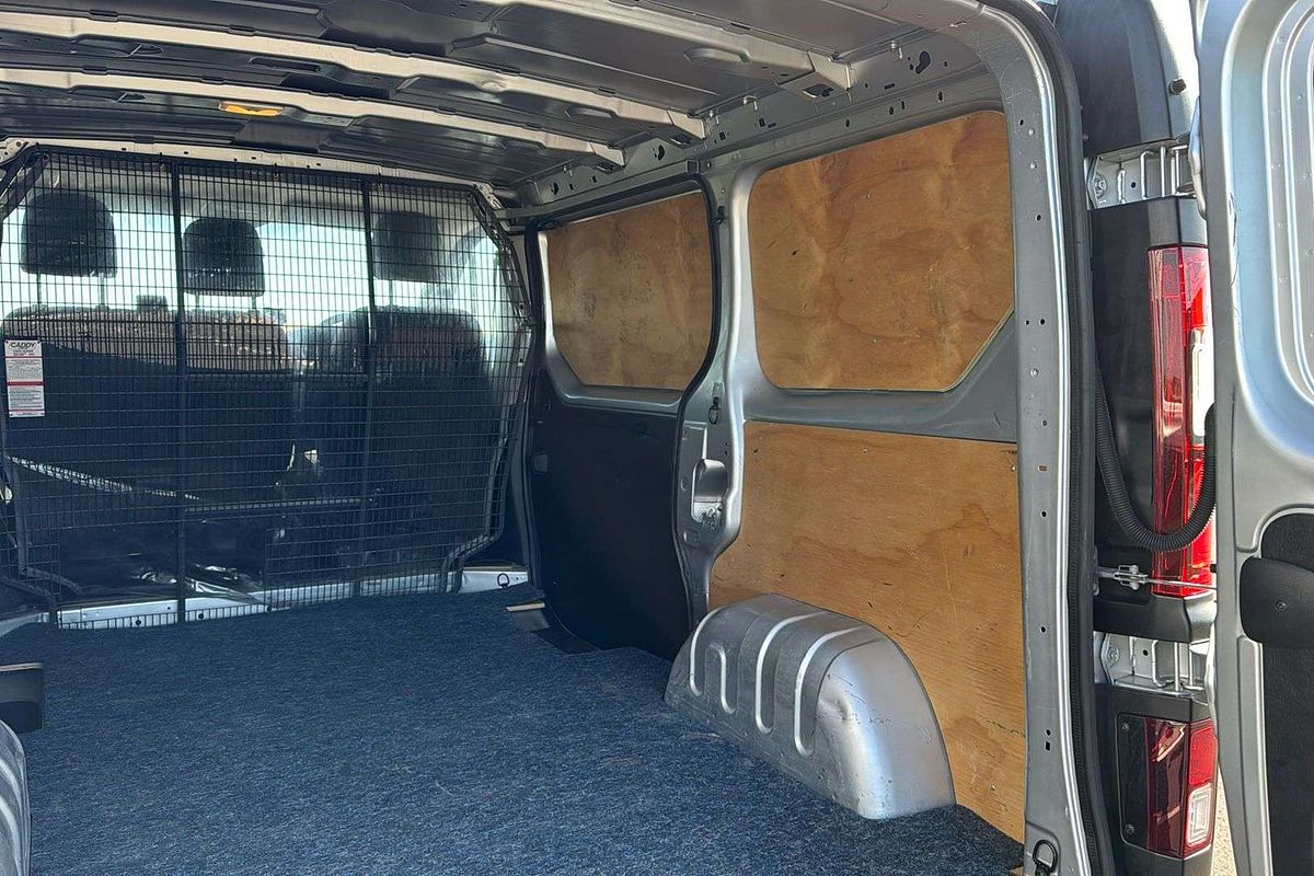 2021 Mitsubishi Express GLX SN SWB