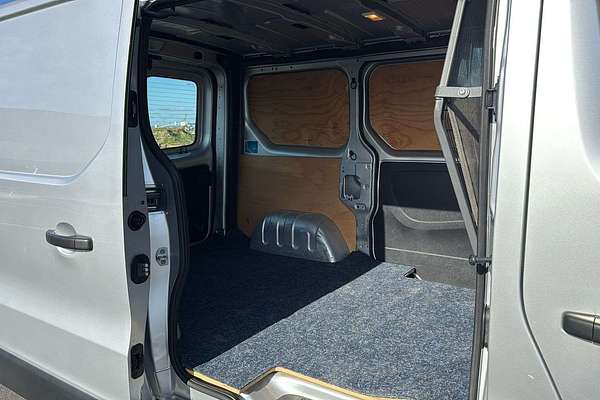 2021 Mitsubishi Express GLX SN SWB