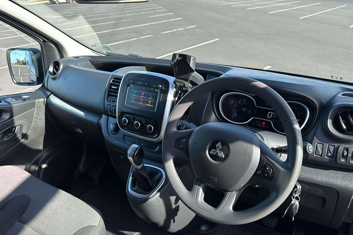 2021 Mitsubishi Express GLX SN SWB