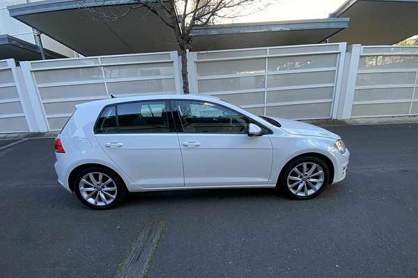 2014 Volkswagen Golf 103TSI Highline 7