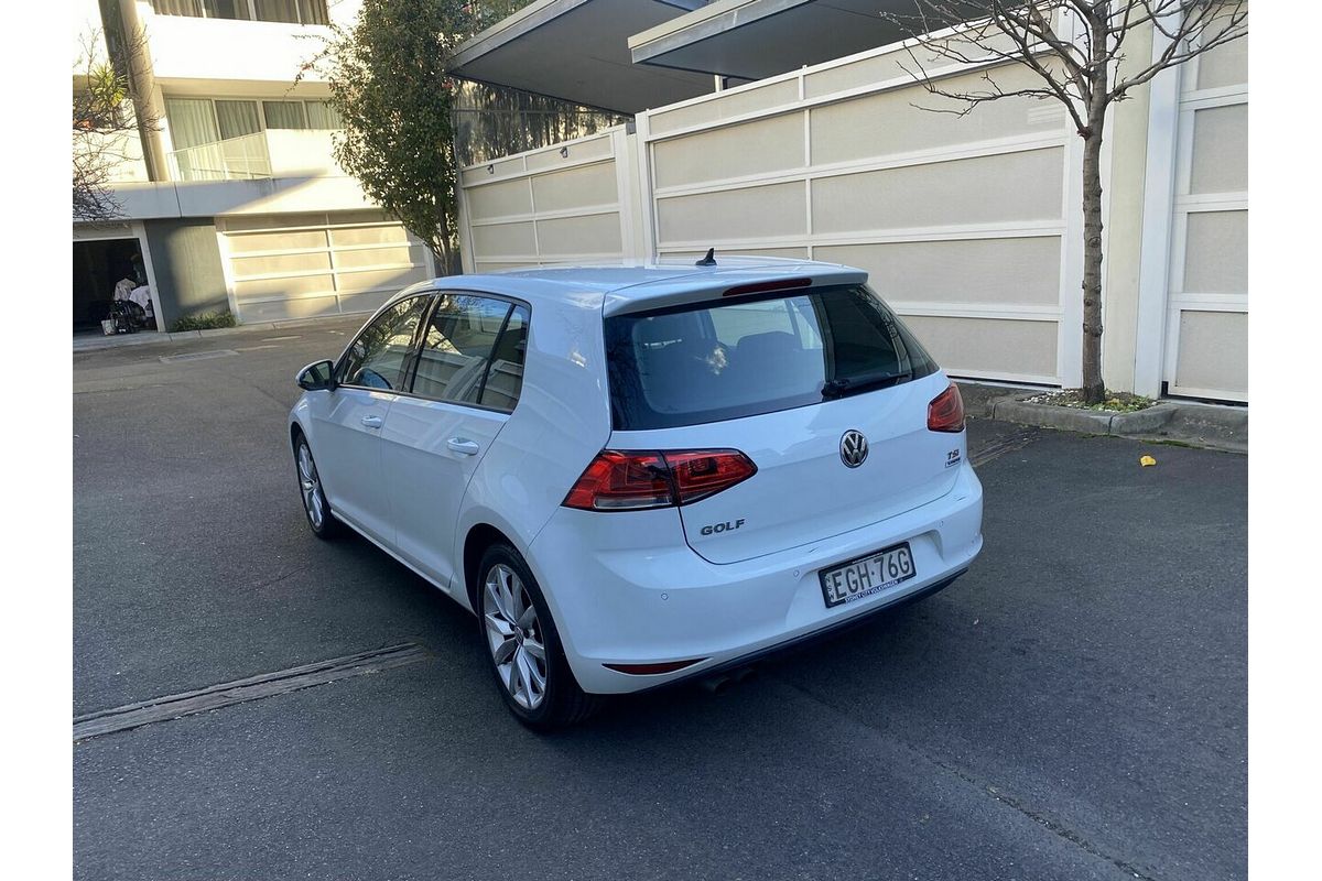 2014 Volkswagen Golf 103TSI Highline 7