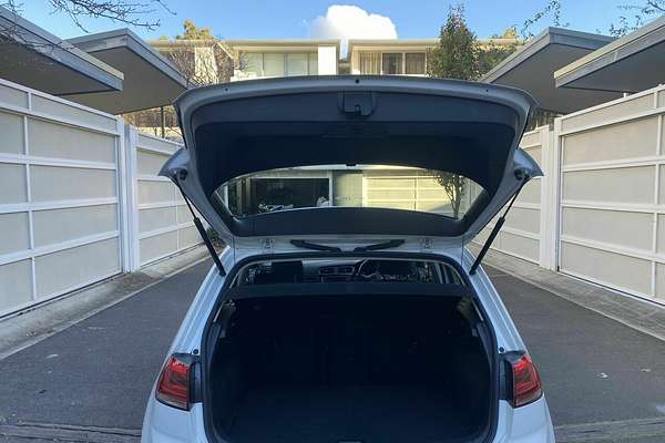 2014 Volkswagen Golf 103TSI Highline 7