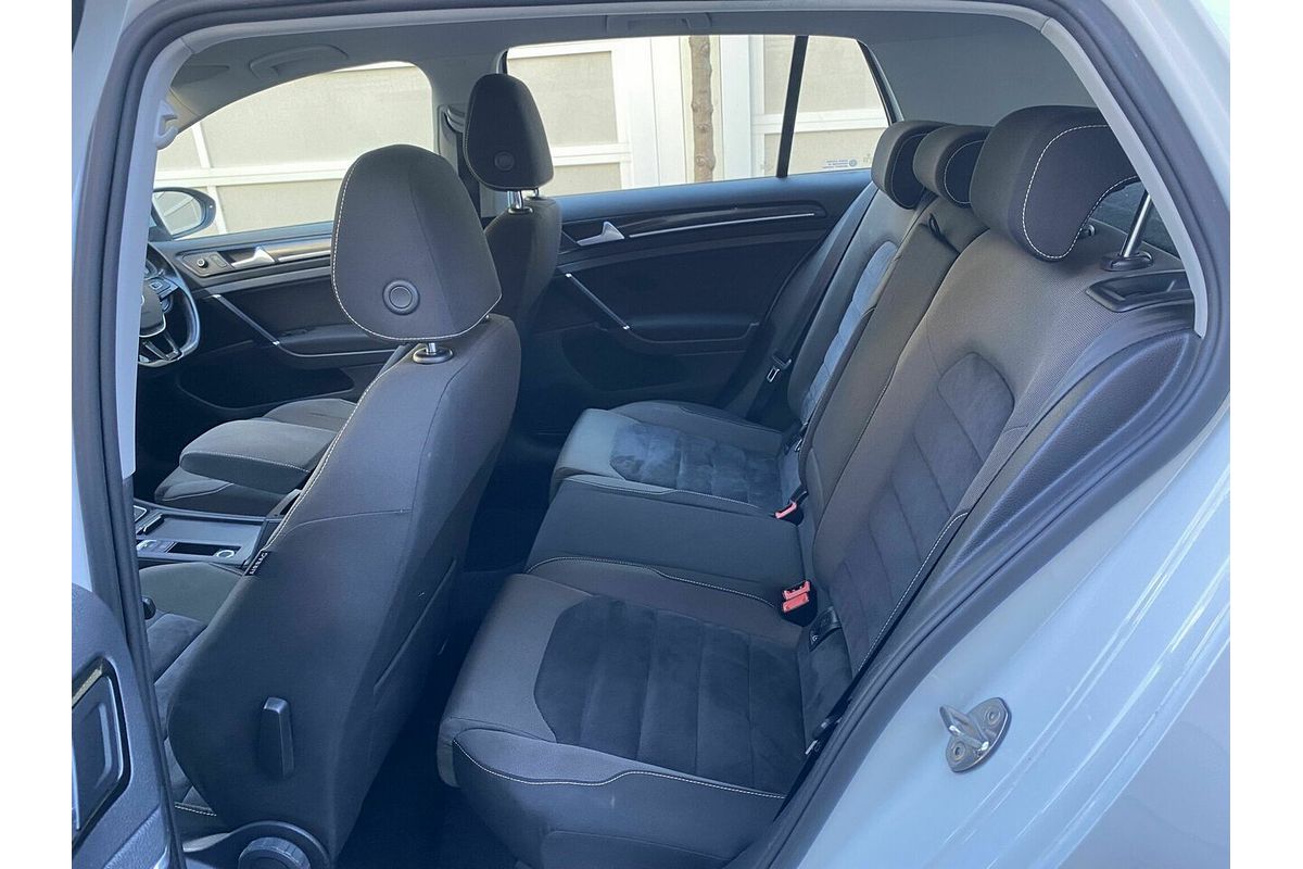 2014 Volkswagen Golf 103TSI Highline 7
