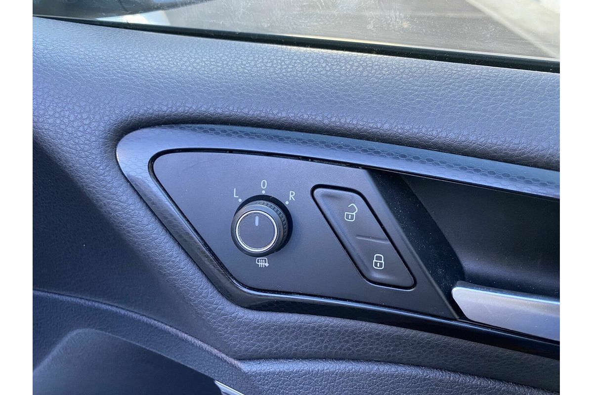 2014 Volkswagen Golf 103TSI Highline 7