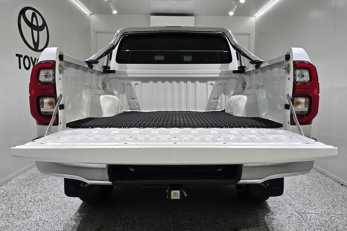 2021 Toyota Hilux SR5 GUN126R 4X4