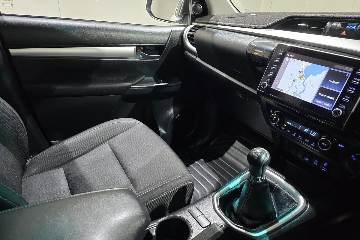 2021 Toyota Hilux SR5 GUN126R 4X4