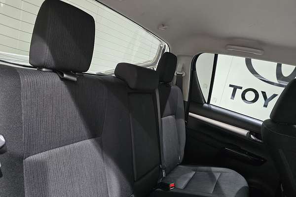 2021 Toyota Hilux SR5 GUN126R 4X4