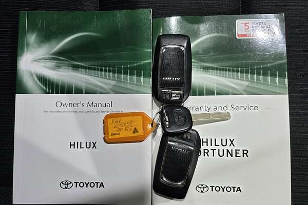 2021 Toyota Hilux SR5 GUN126R 4X4