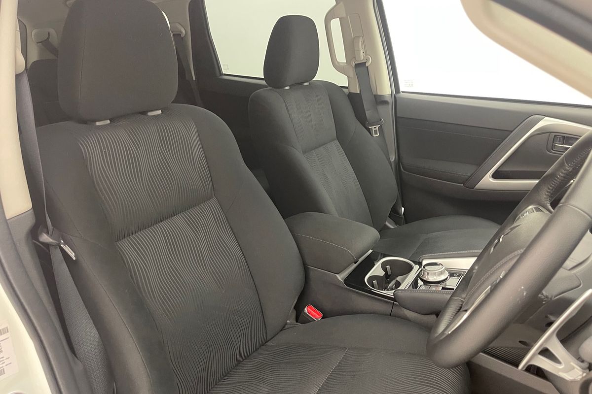 2023 Mitsubishi Pajero Sport GLS QF