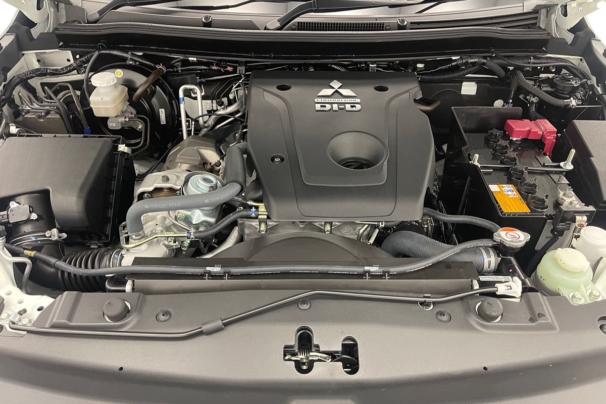 2023 Mitsubishi Pajero Sport GLS QF