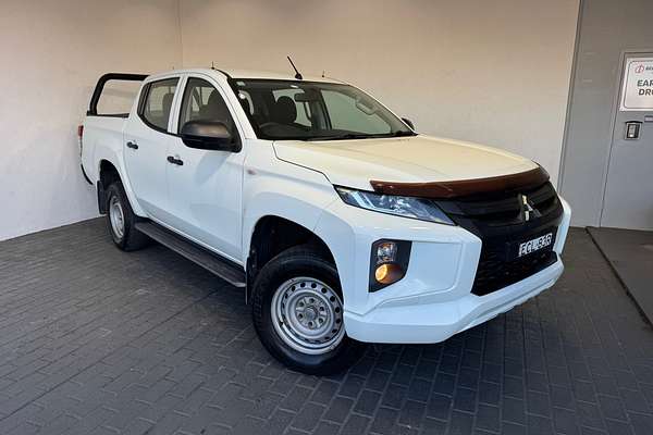 2018 Mitsubishi Triton GLX MR 4X4