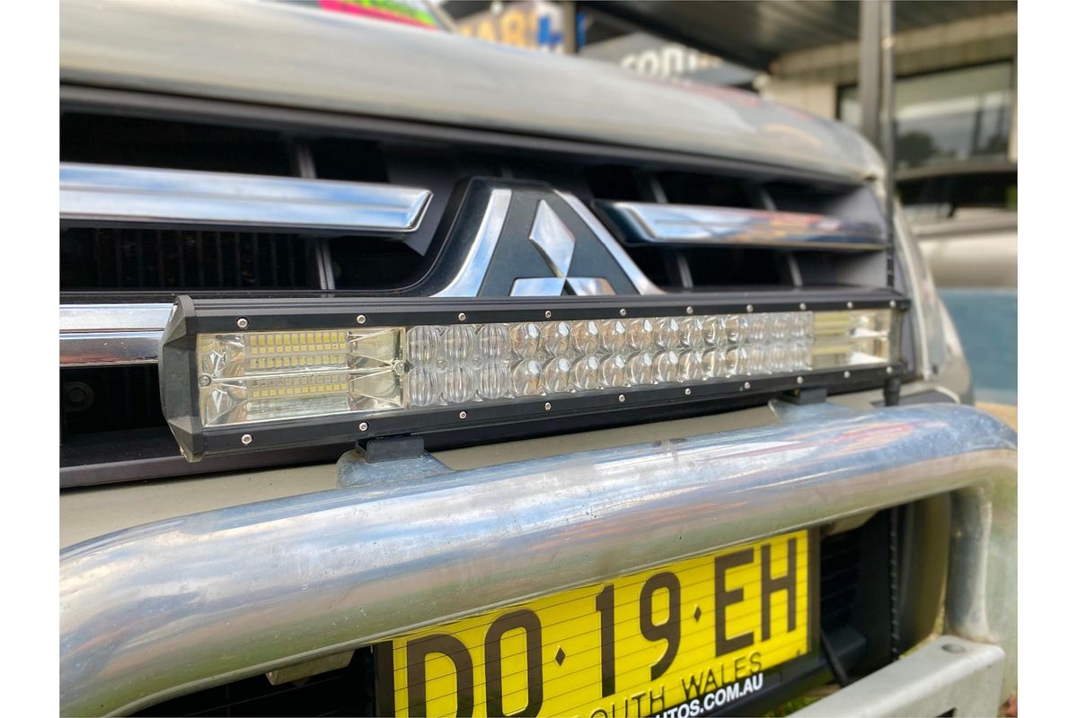 2007 Mitsubishi Pajero VR-X NS