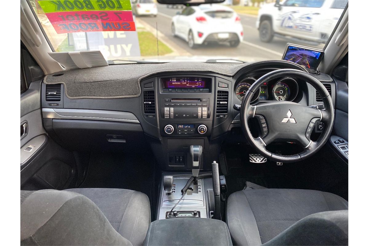 2007 Mitsubishi Pajero VR-X NS