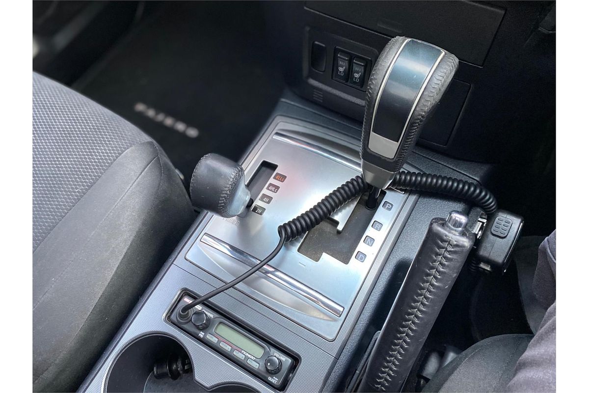 2007 Mitsubishi Pajero VR-X NS