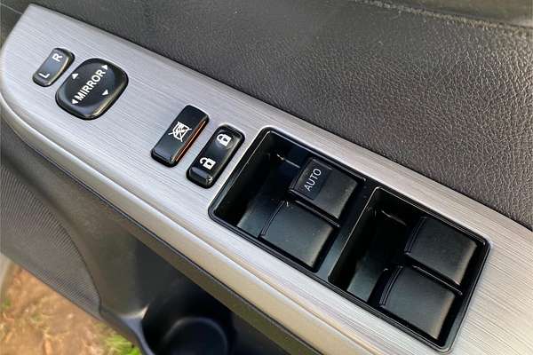 2014 Toyota Camry Hybrid H AVV50R