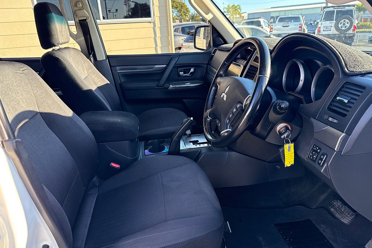 2019 Mitsubishi Pajero GLX NX