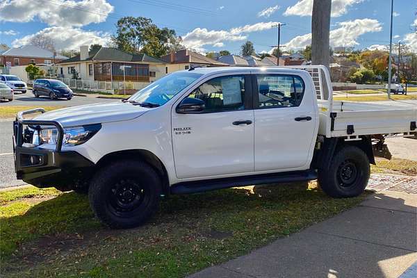 2019 Toyota Hilux SR GUN126R