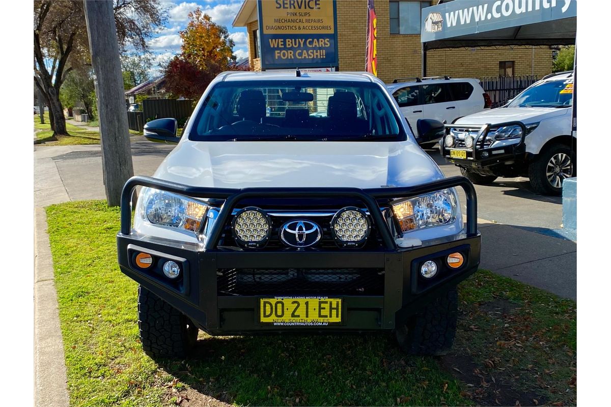 2019 Toyota Hilux SR GUN126R