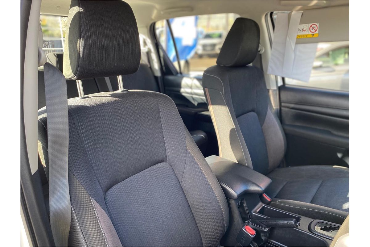 2019 Toyota Hilux SR GUN126R
