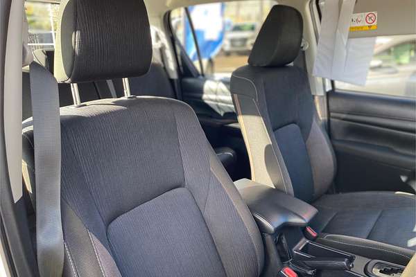 2019 Toyota Hilux SR GUN126R