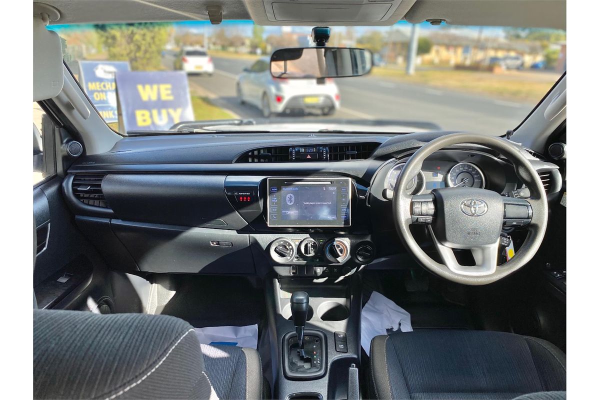 2019 Toyota Hilux SR GUN126R