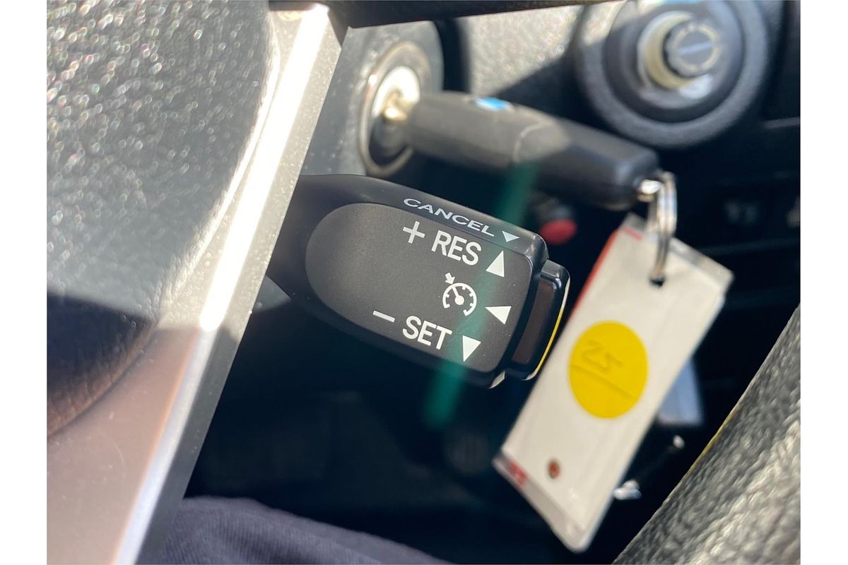 2019 Toyota Hilux SR GUN126R