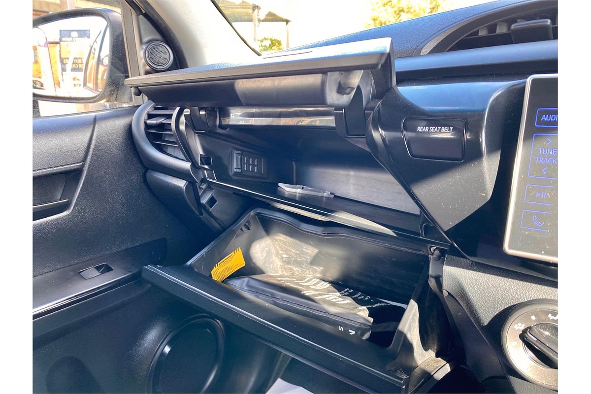 2019 Toyota Hilux SR GUN126R