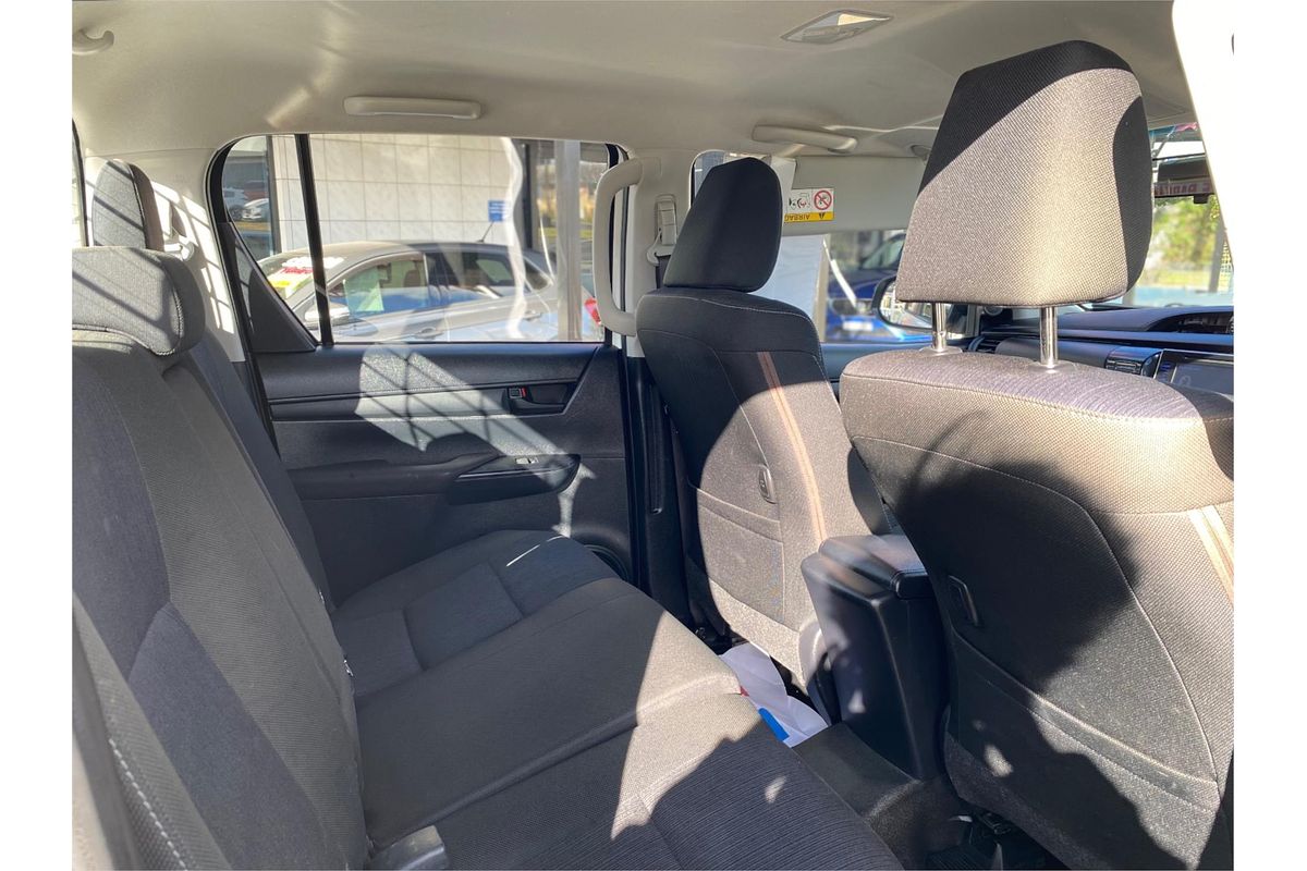 2019 Toyota Hilux SR GUN126R