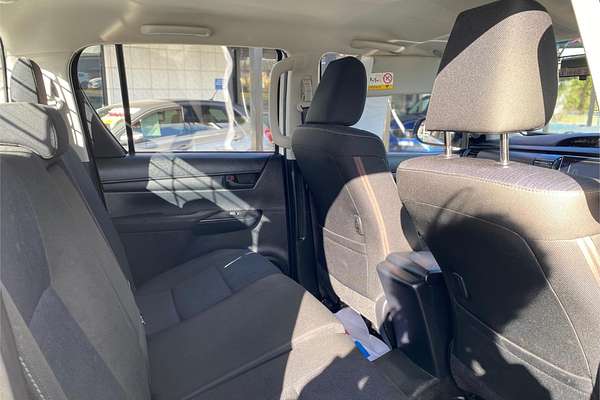 2019 Toyota Hilux SR GUN126R