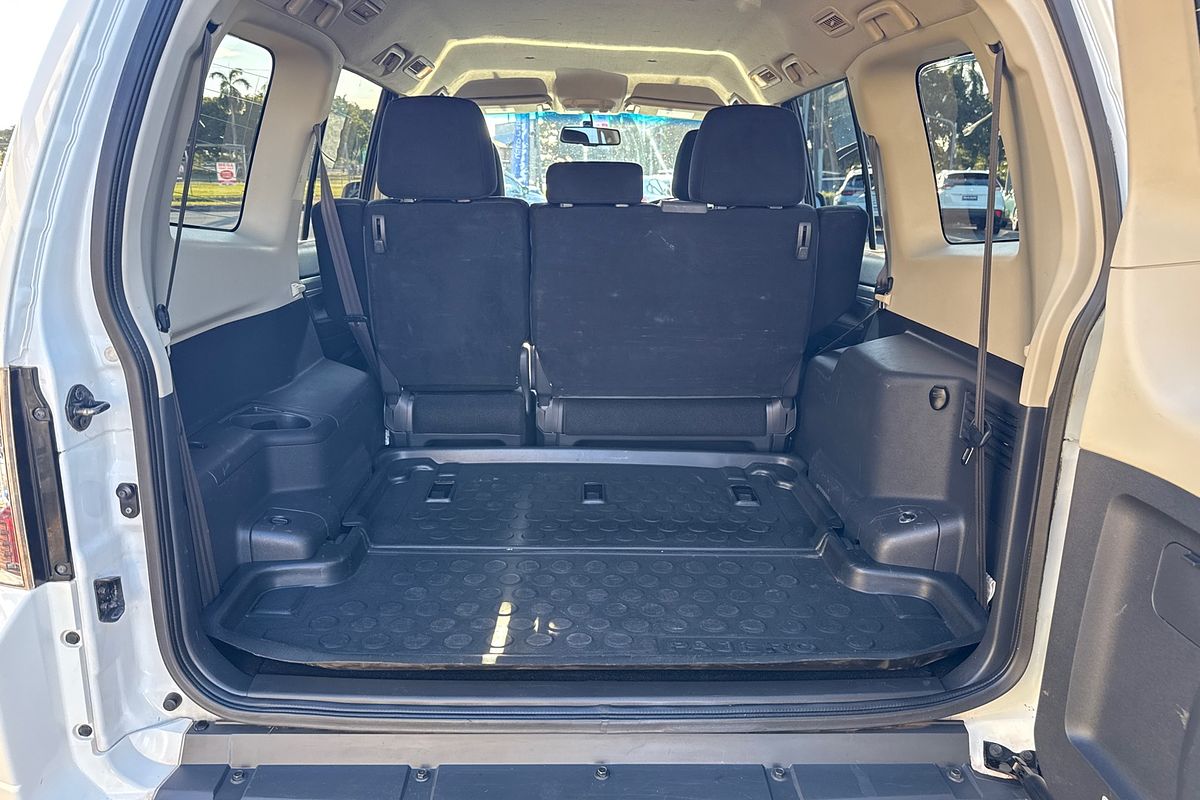 2019 Mitsubishi Pajero GLX NX