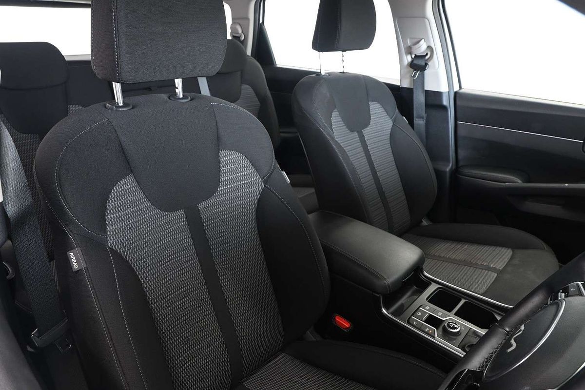 2023 Kia Sorento S MQ4