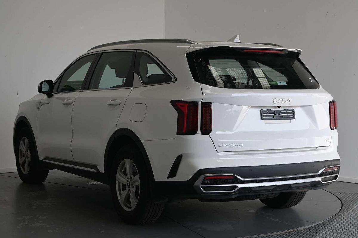 2023 Kia Sorento S MQ4