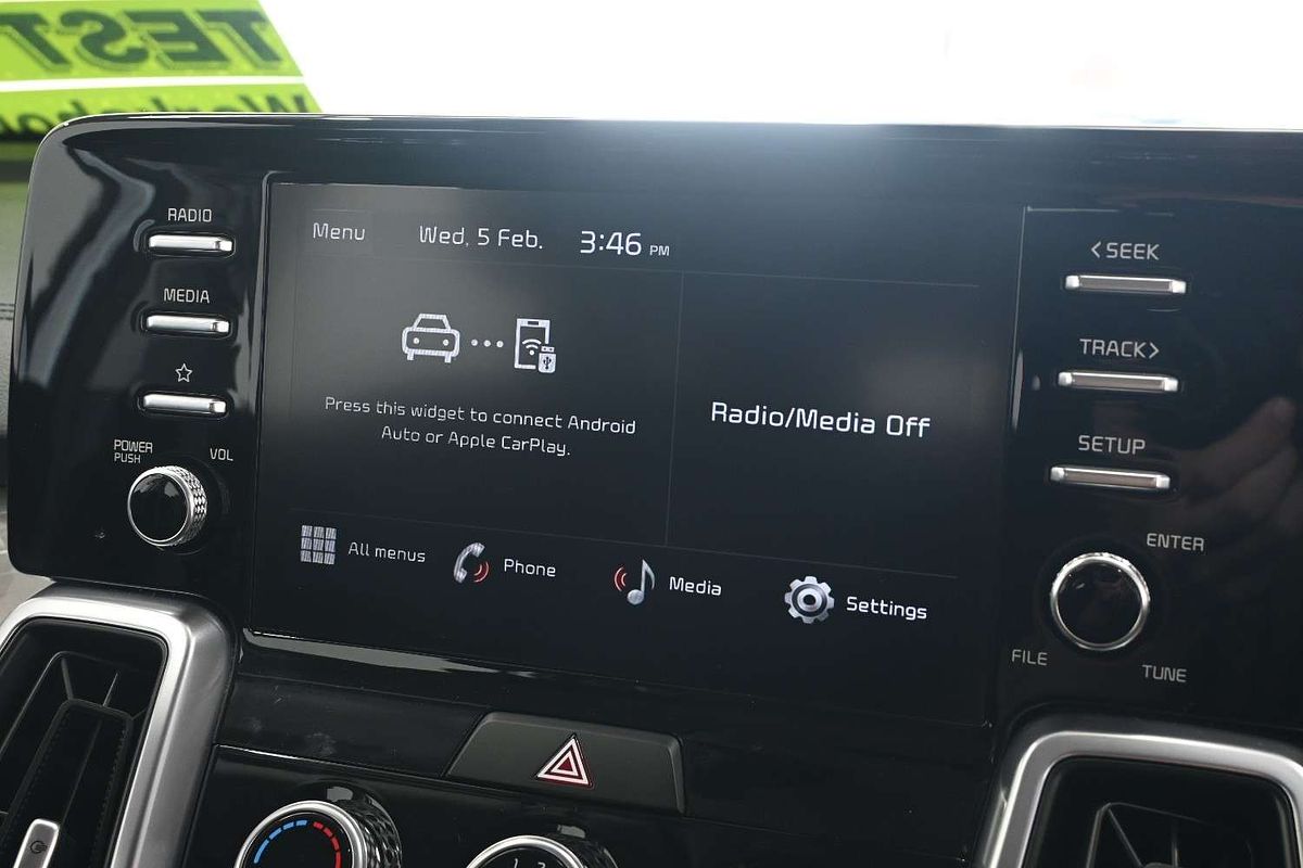 2023 Kia Sorento S MQ4