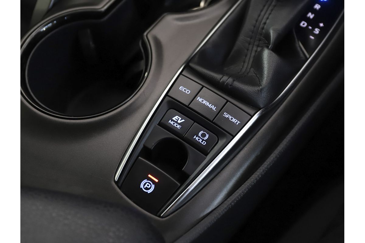 2022 Toyota Camry Ascent AXVH70R