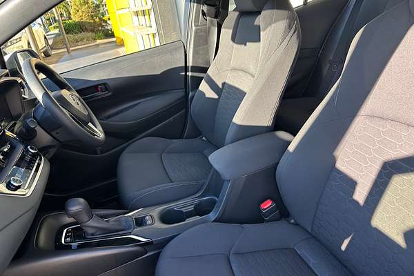 2020 Toyota Corolla Ascent Sport Hybrid ZWE211R