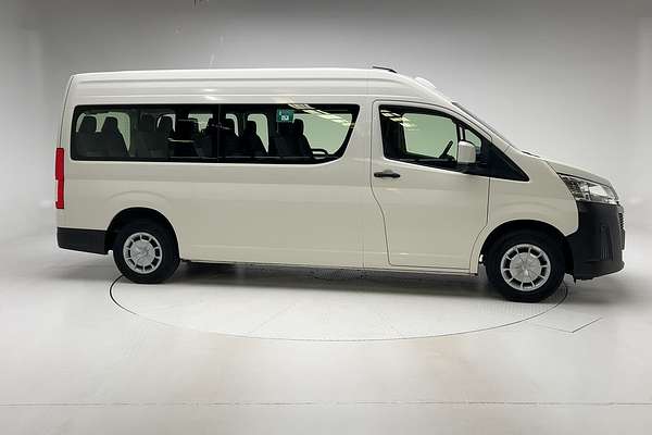 2022 Toyota Hiace Commuter GDH322R