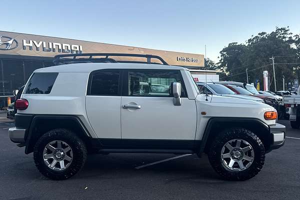 2014 Toyota FJ Cruiser GSJ15R